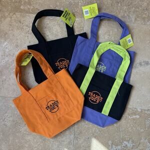 Trader Joe's Mini Halloween Canvas Tote Bag Set Of 4 RARE LIMITED New - In Hand
